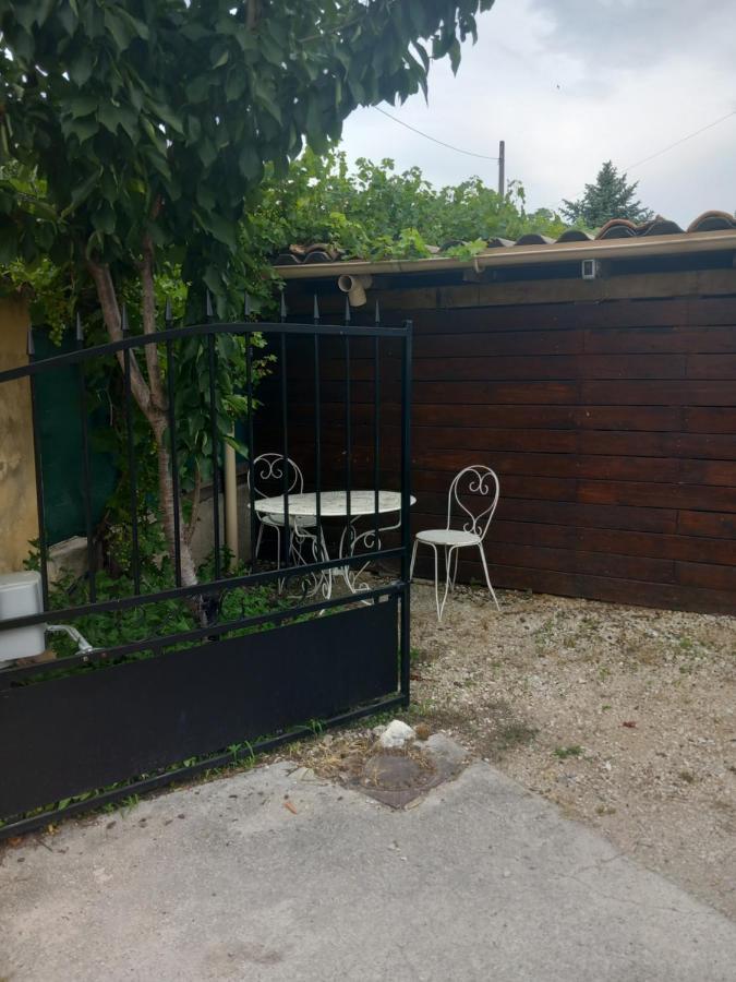 Maison Individuellle Provencale Villeneuve-lès-Avignon Exterior foto